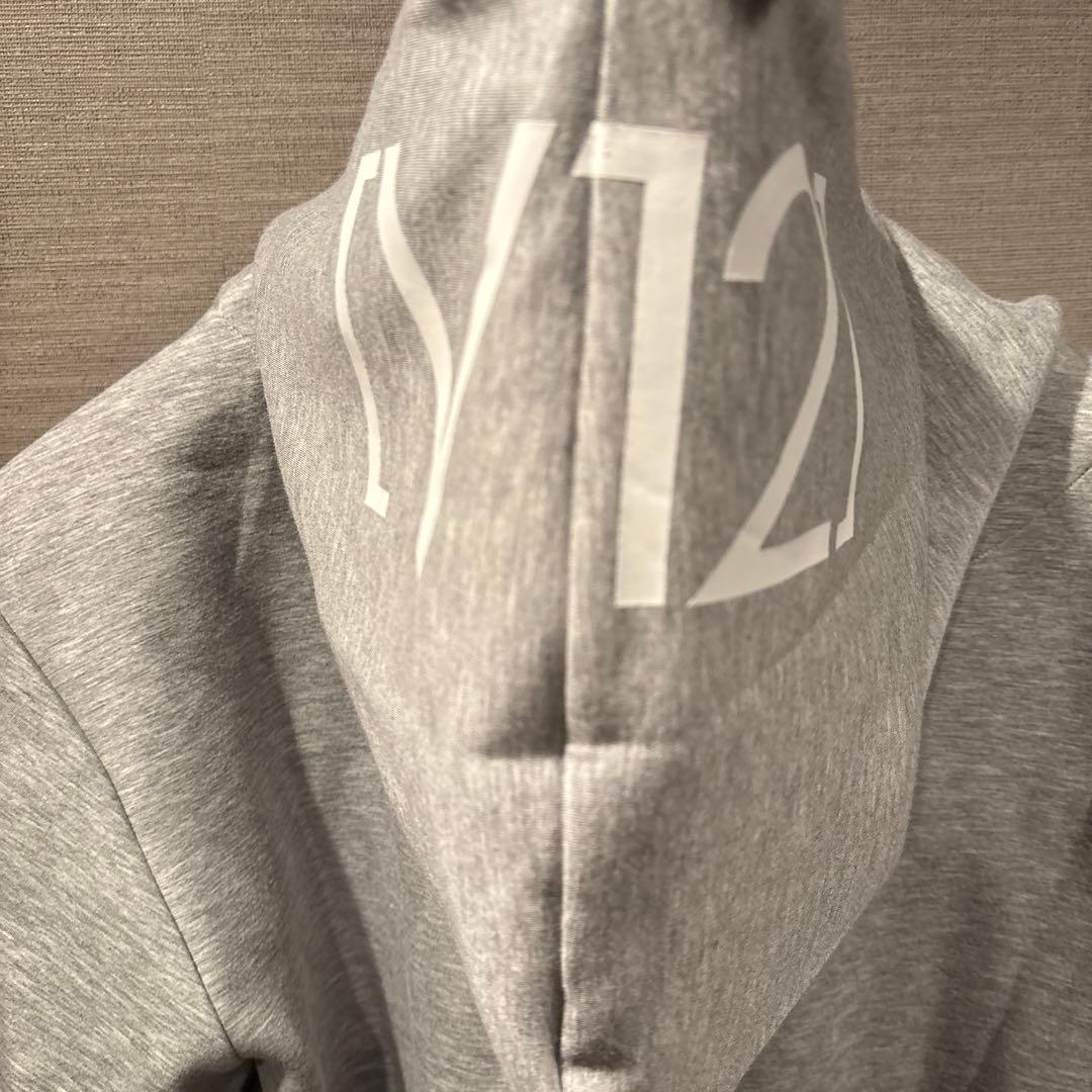 マサです。v12ライトグレーセットアップ　サイズXXL