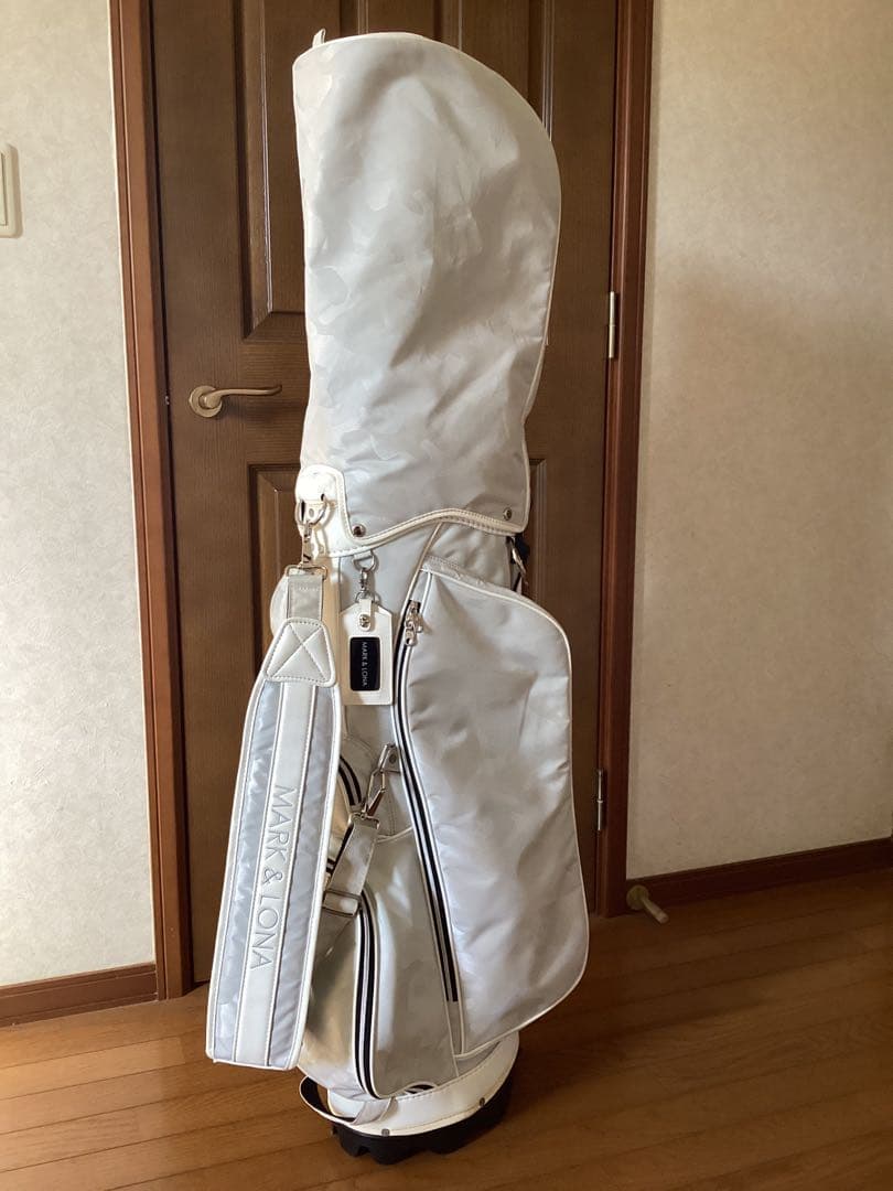 MARK&LONA カモフラホワイトゴルフバッグ
