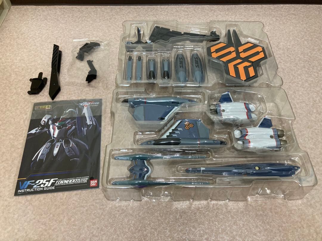 5点セット！ DX超合金 マクロス VF-25F トルネードメサイアバルキリー他