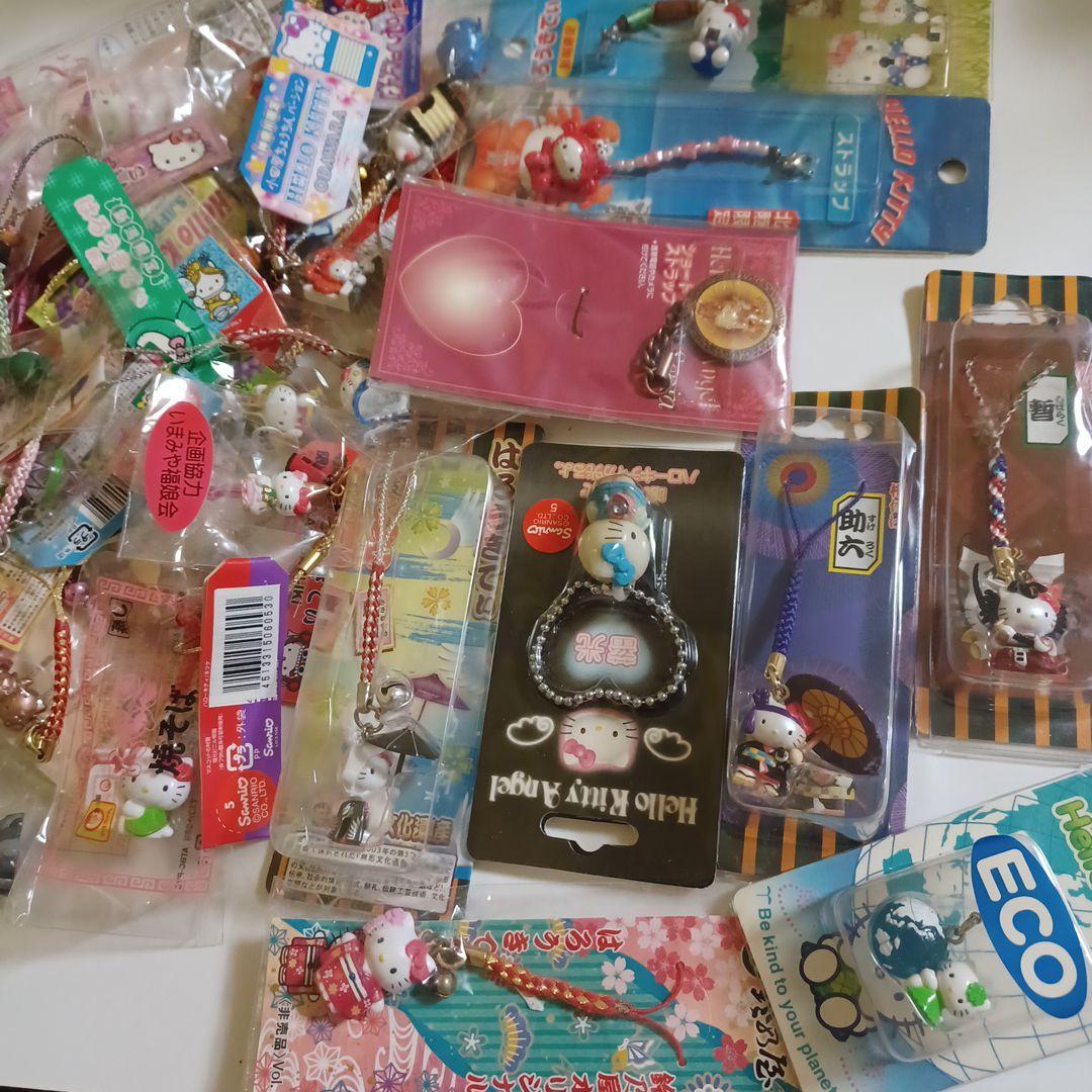 ハローキティ　ご当地　根付け　ストラップ　41個セット　サンリオ　レトロ　当時物