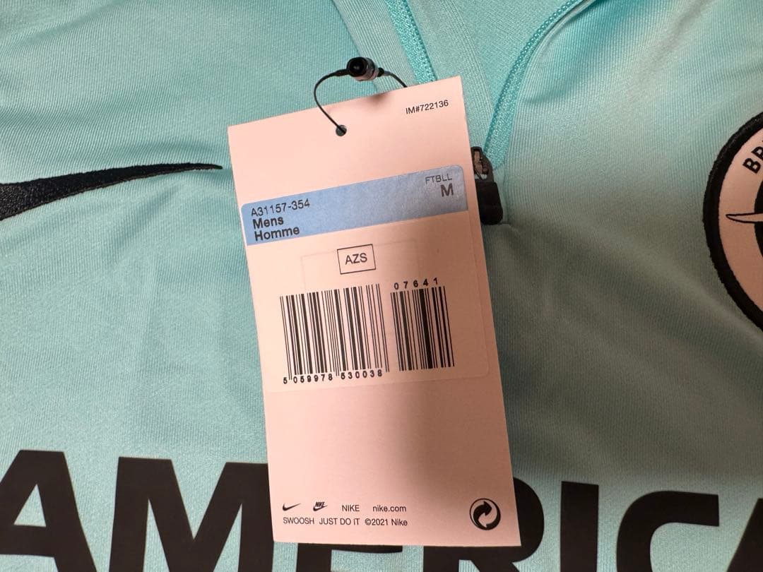 新シーズンブライトン25/26トレーニングミッドレイヤー