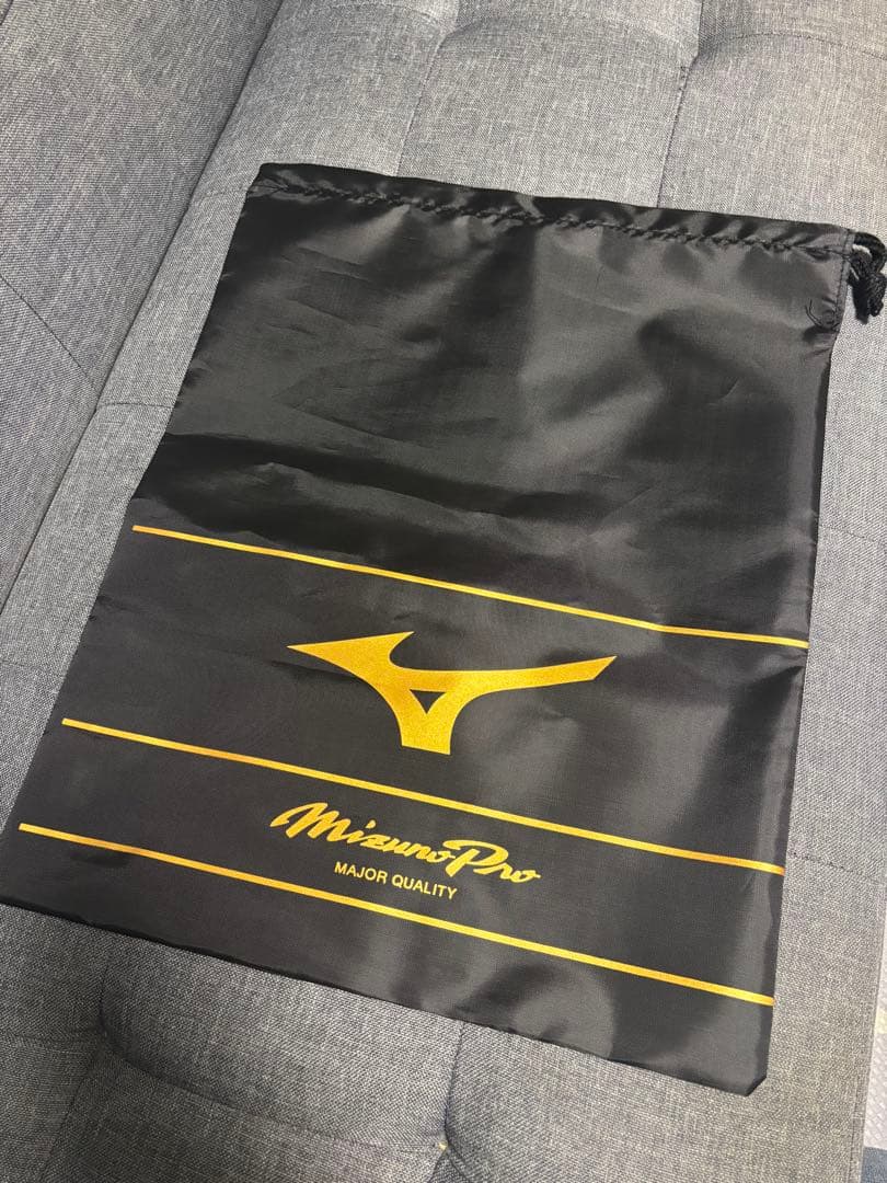 ミズノプロ　クッションレボプロミッド　TPU