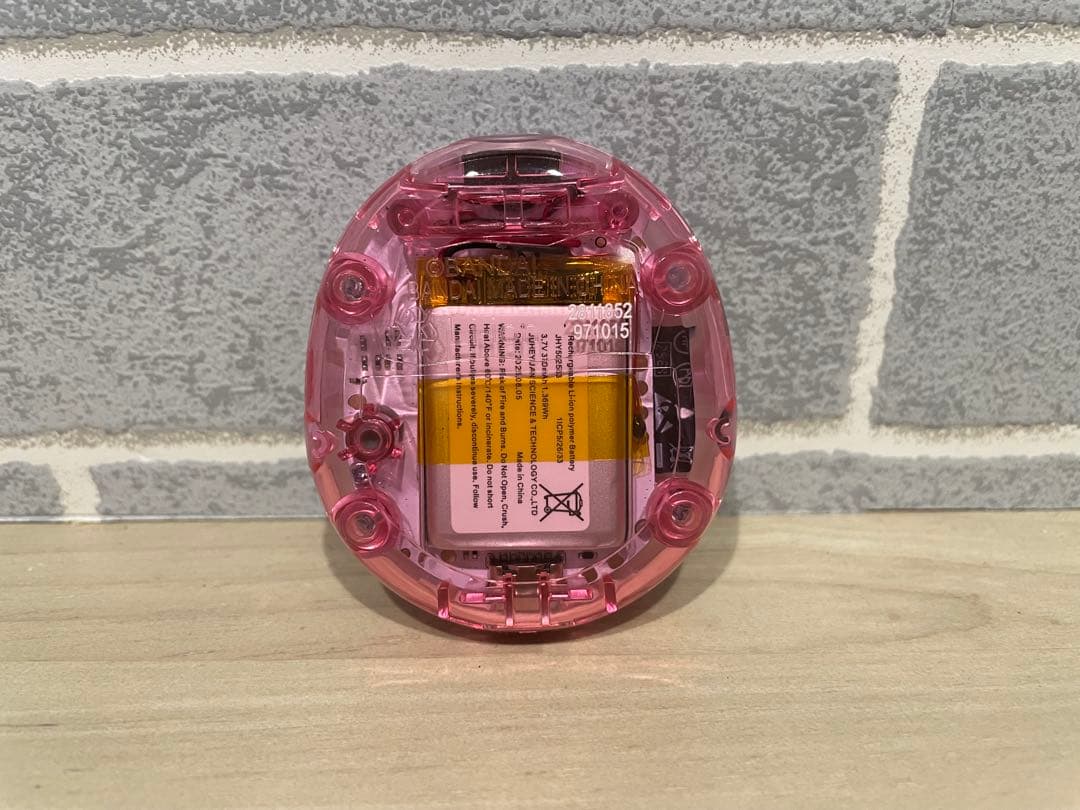 たまごっちユニ オーロラピンク TamagotchiUni AuroraPink