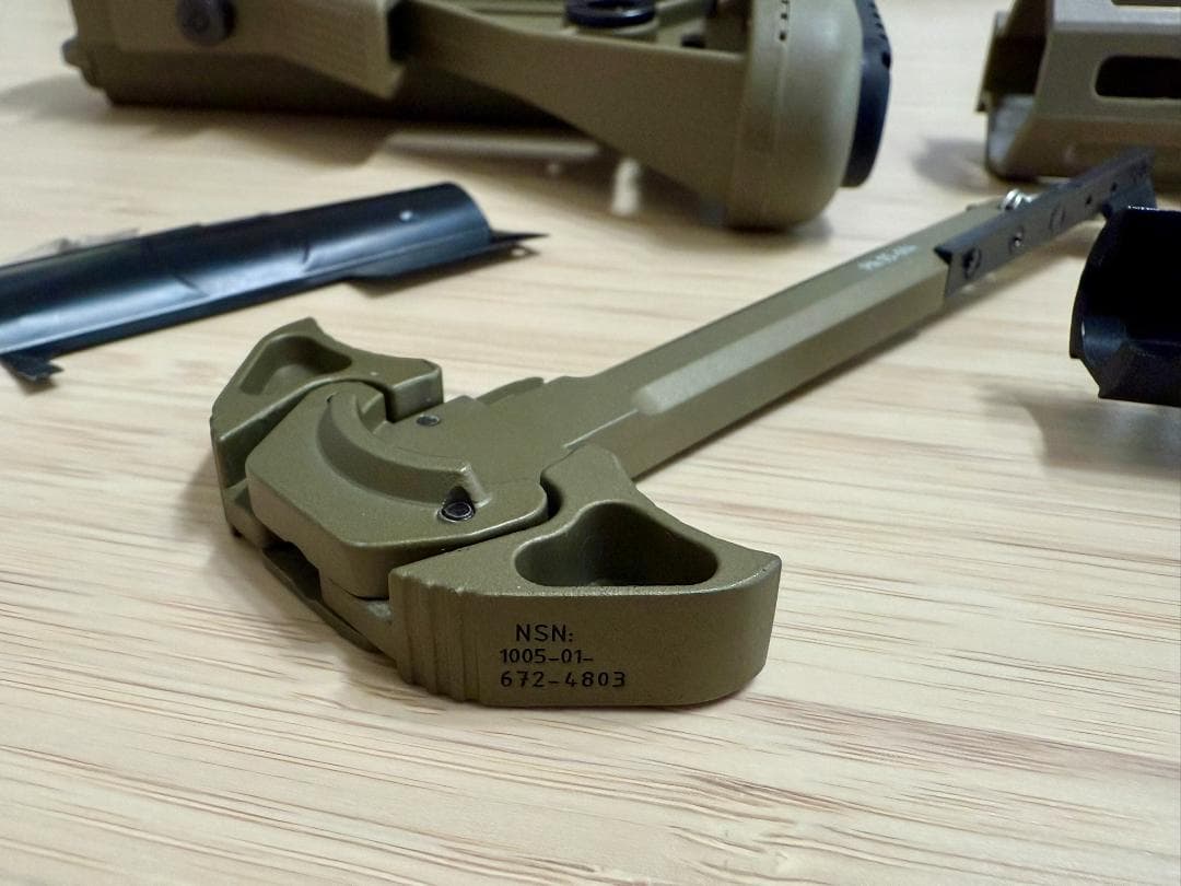 S&T製 AEG URG-I スタイル M4 パーツ（ダークアースカラー）