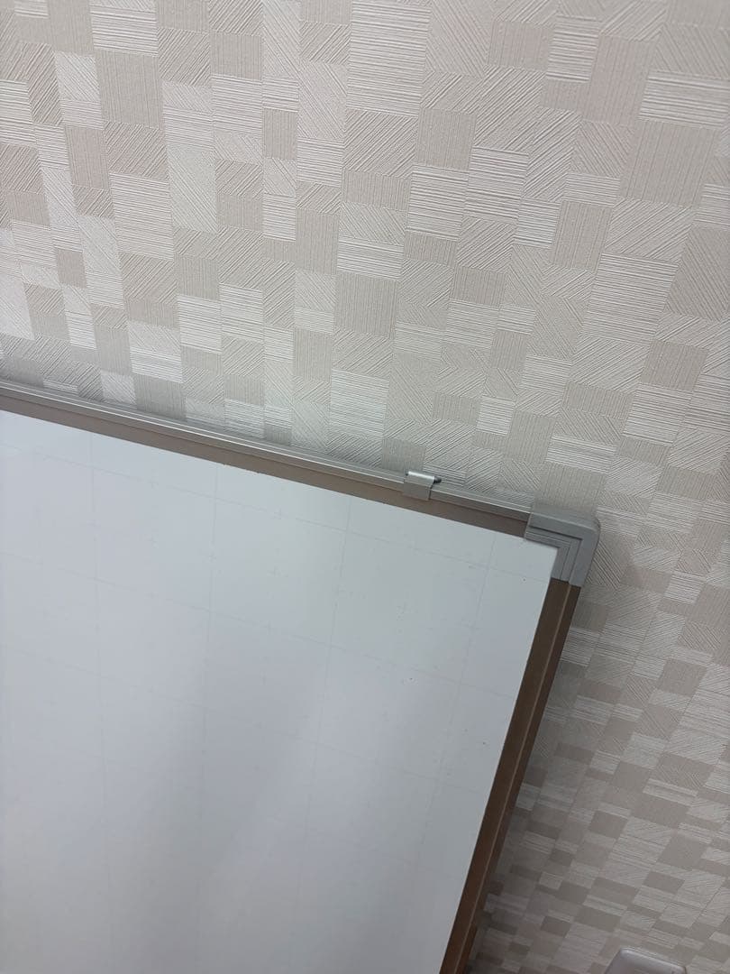 大きめホワイトボード アルミフレーム付き　直接引取り　手渡し限定