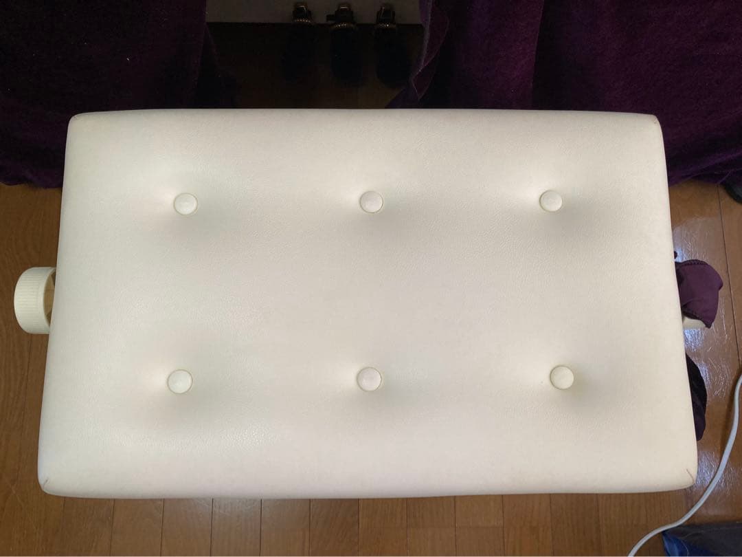 カワイ アップライトピアノ K300 （ホワイト）〜 黒鍵改良品 [黒檀]