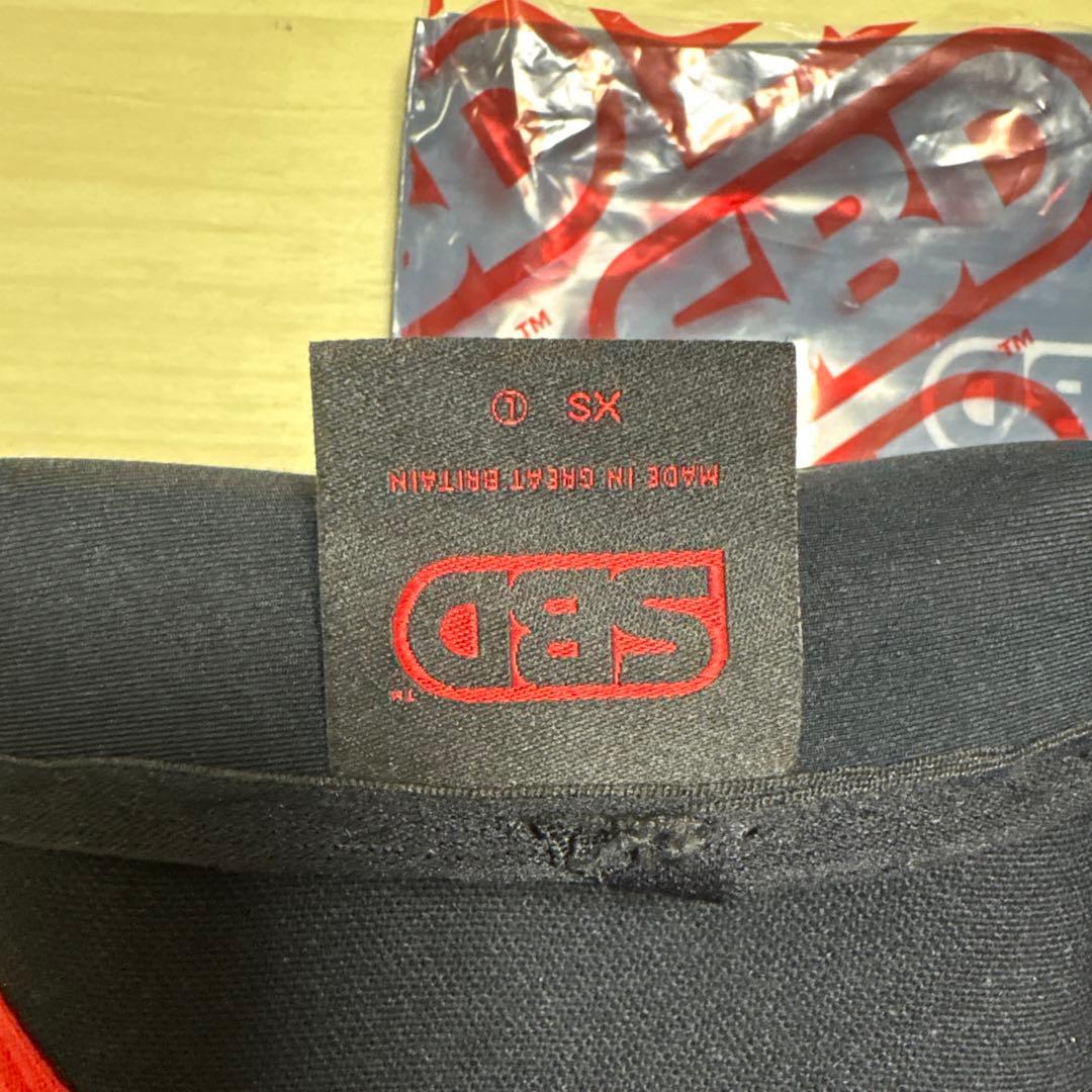 SBDニースリーブ　ＸＳ　試着のみ極美品