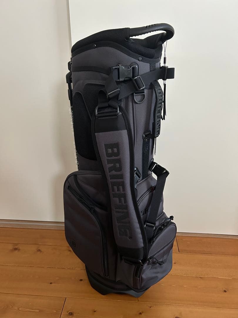 BRIEFING グレー キャディバッグ ヘッドカバー付き