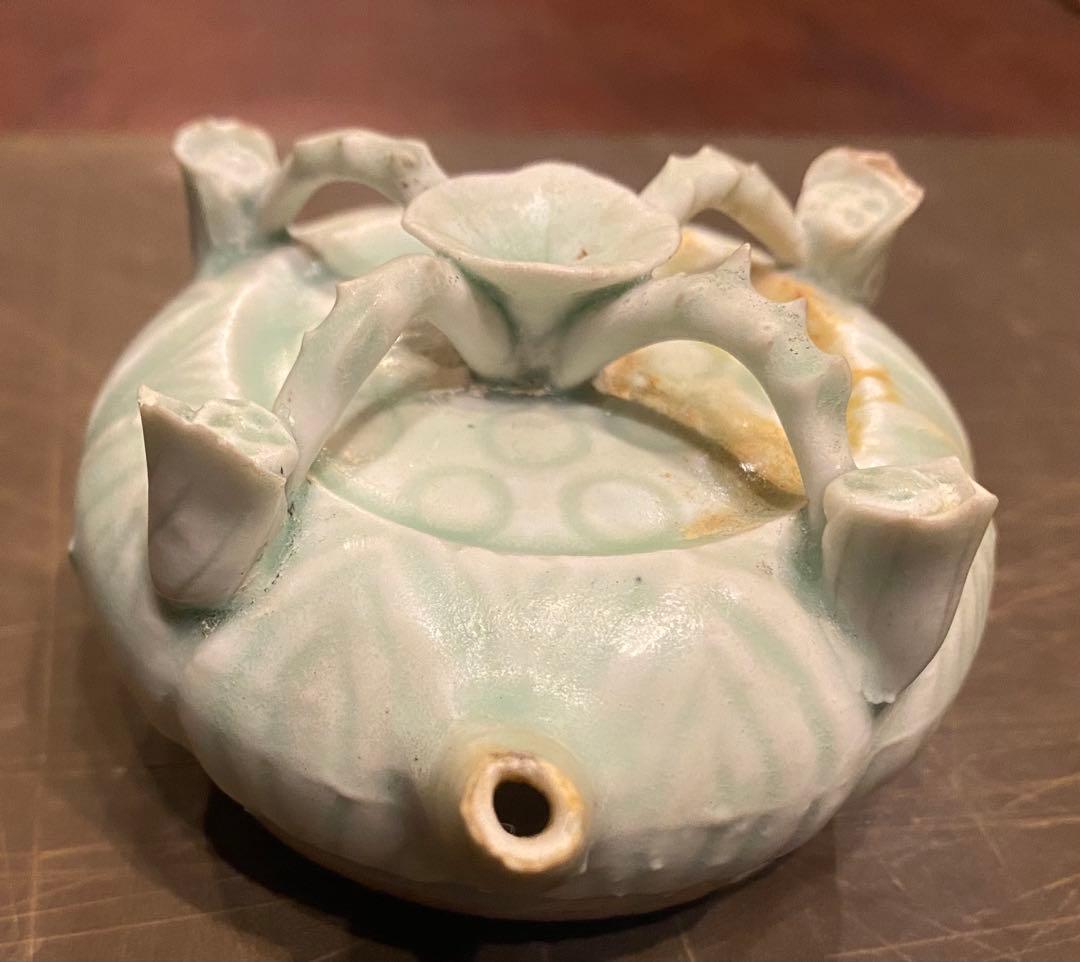 青白磁　水滴　蓮の花　鑑賞台付　　　一輪挿し　ヴィンテージ　レア