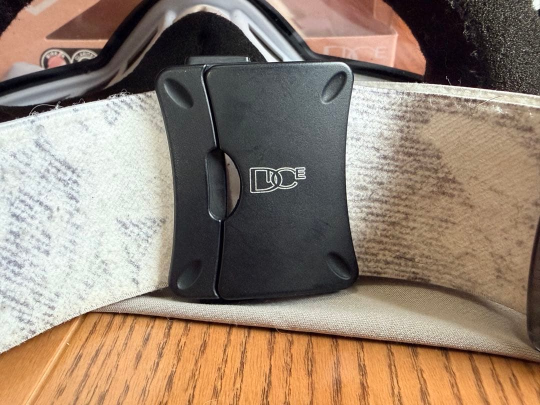 【USED】DICE SHOWDOWN WHITE ゴーグル