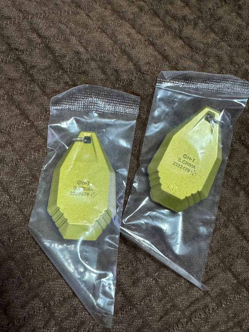 デジモンアドベンチャー メモリアルグッズ ガチャ タグ紋章 勇気友情 太一ヤマト