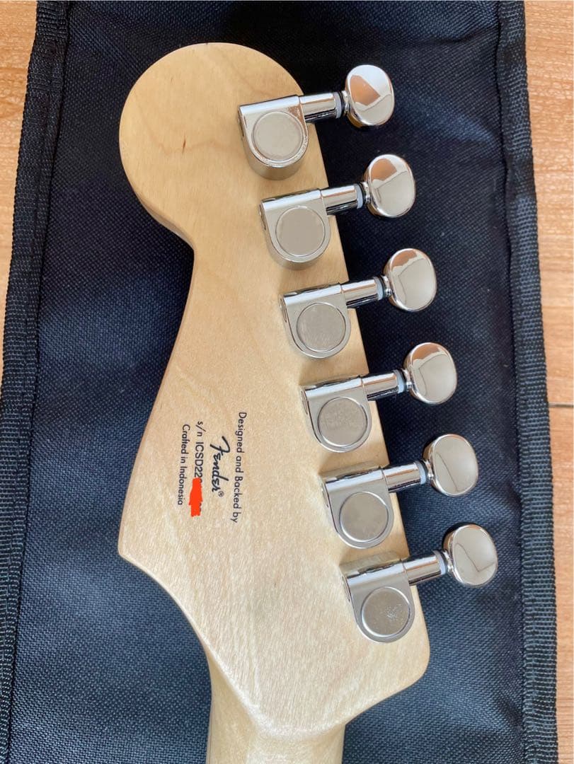 1/10まで Squier フェンダー　ミニエレキギター　 ジャズマスターミニ