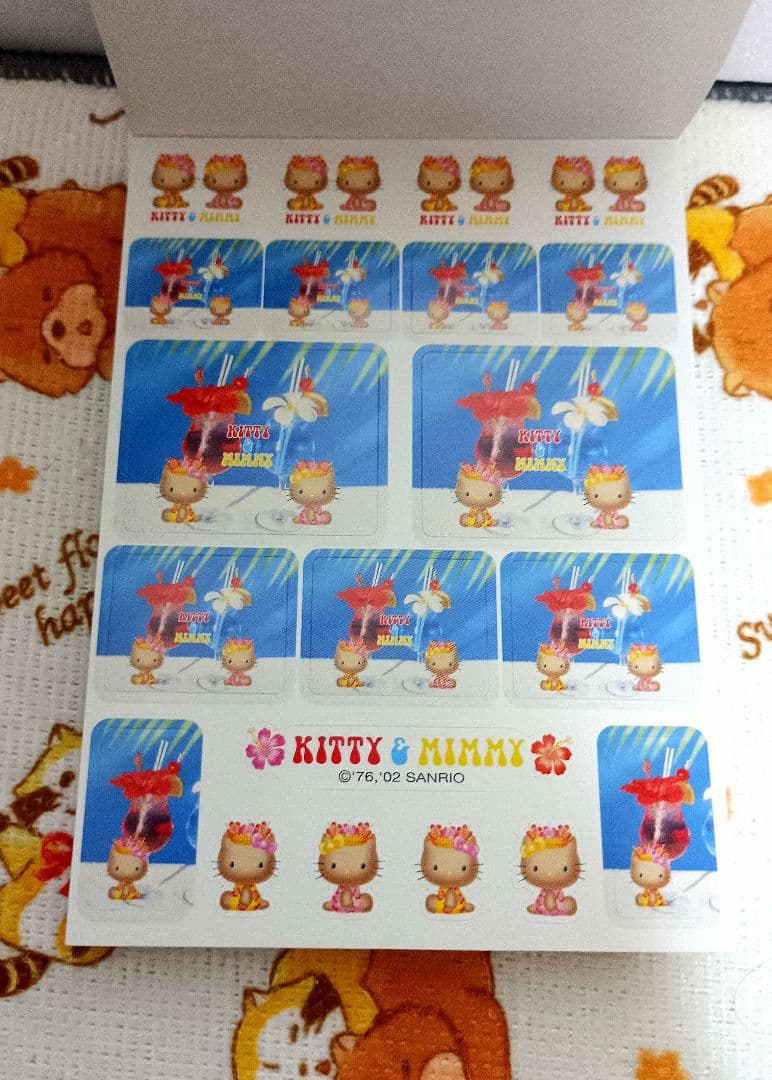 【平成レトロ】日焼け　ハローキティ　ビーチ　トロピカル　メモ帳