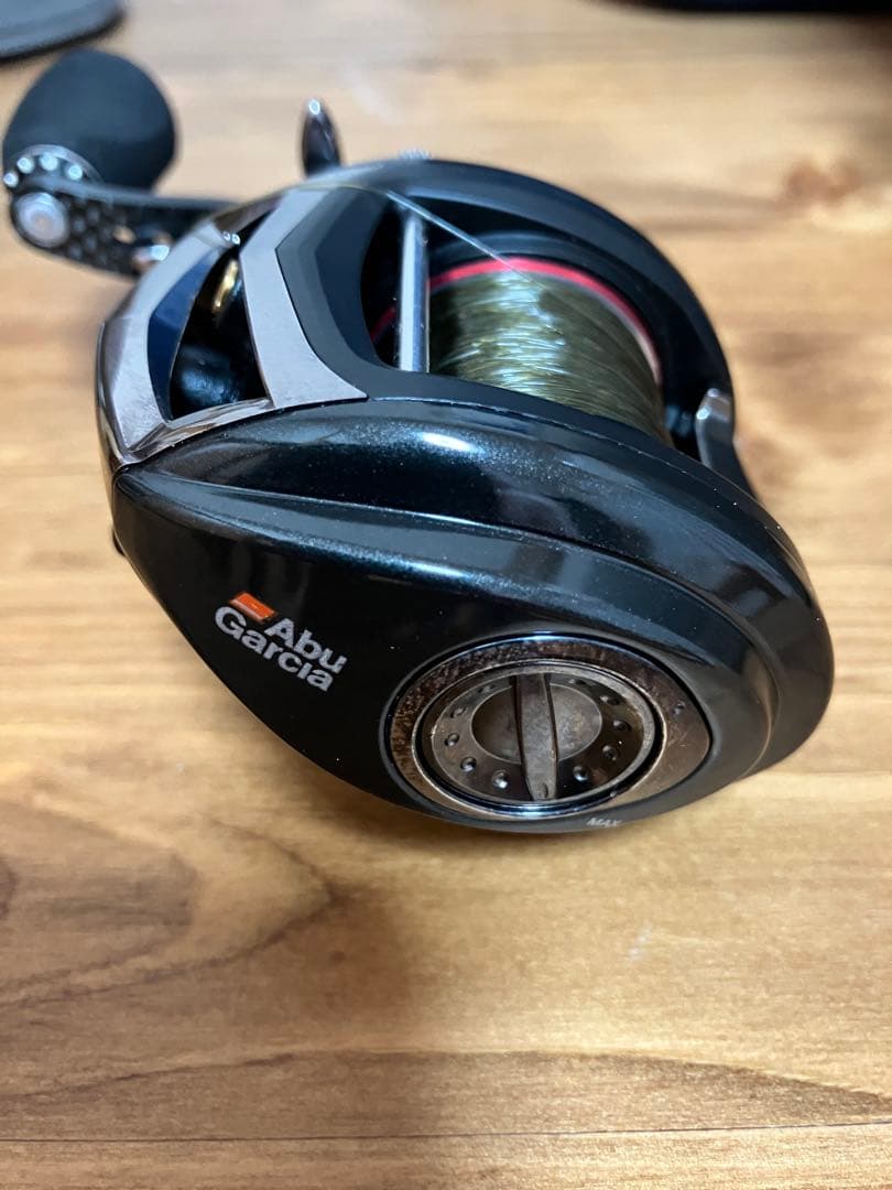 アブ・ガルシア　REVO ELITE 7 リール　未使用品に近い　中古
