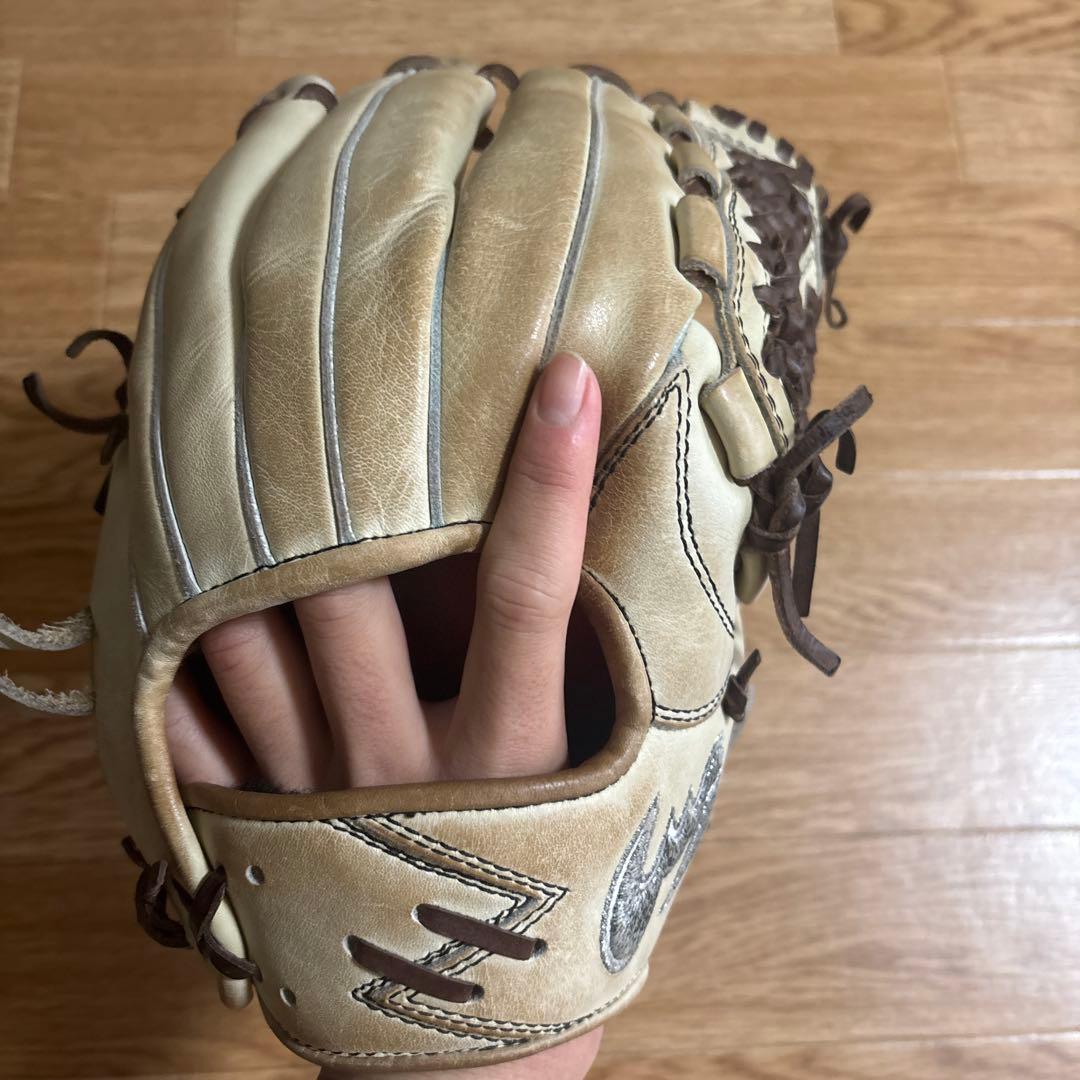 お*ん様 Zeems軟式グローブ 右手用 ベージュ