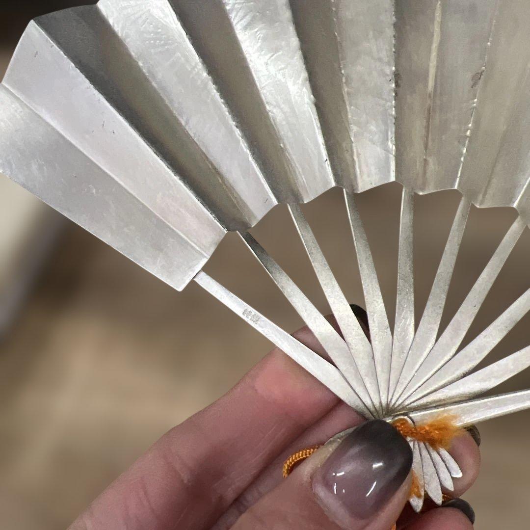 217 純銀製　扇子額飾り