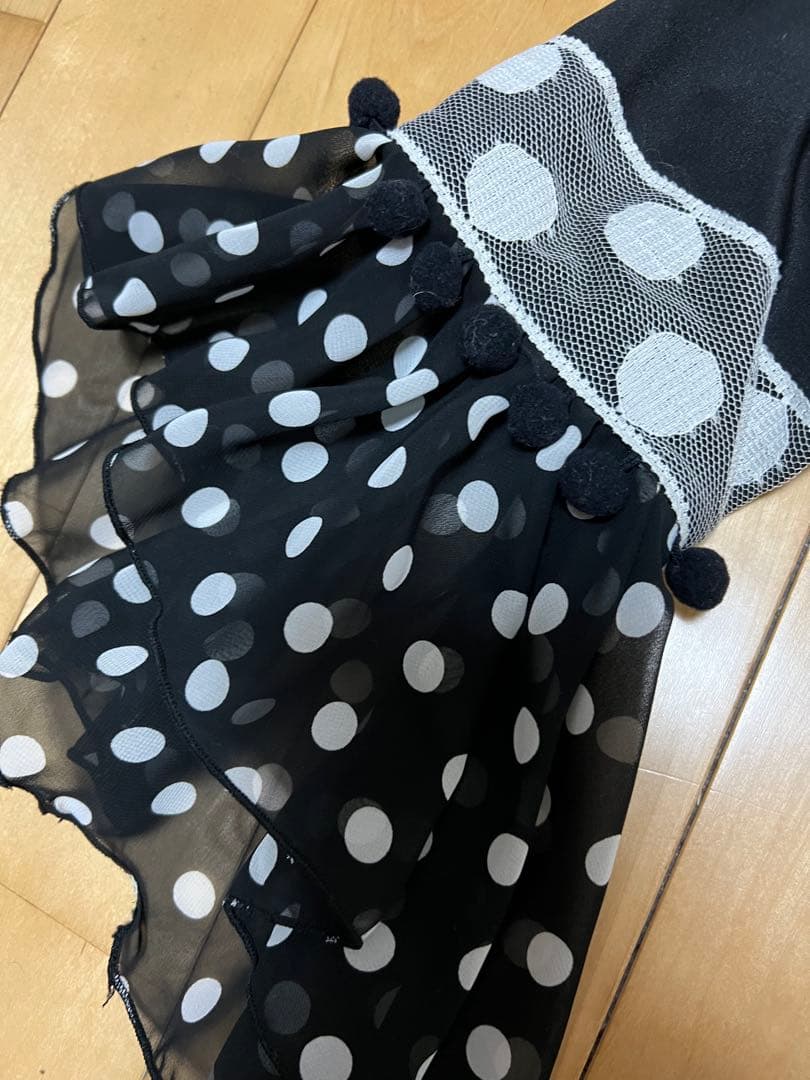 フラメンコ用ドット柄Vネックトップス