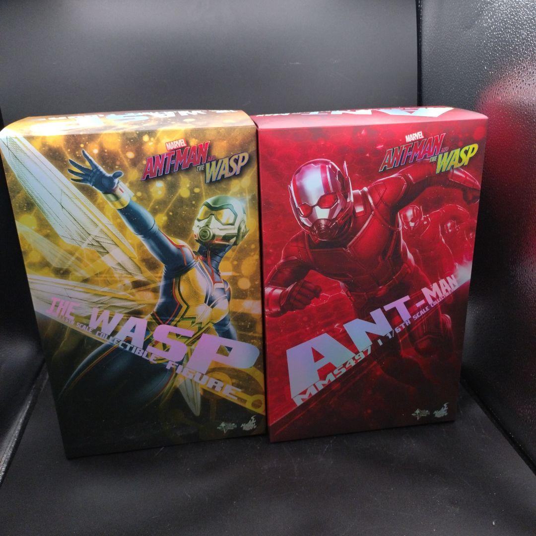 開封品　ホットトイズ　ワスプ　アントマン 2体セット