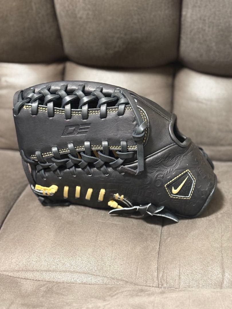 【大特価！！】NIKE硬式用左投げオールラウンドグローブ