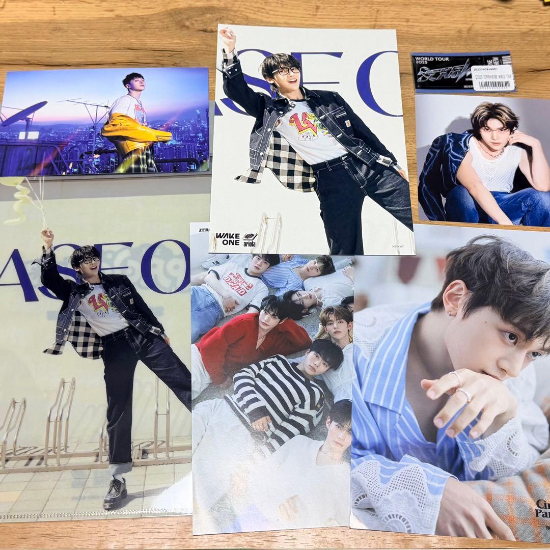 ゼベワン メテュ 公式グッズセット トレカホルダー キーホルダー アクスタ