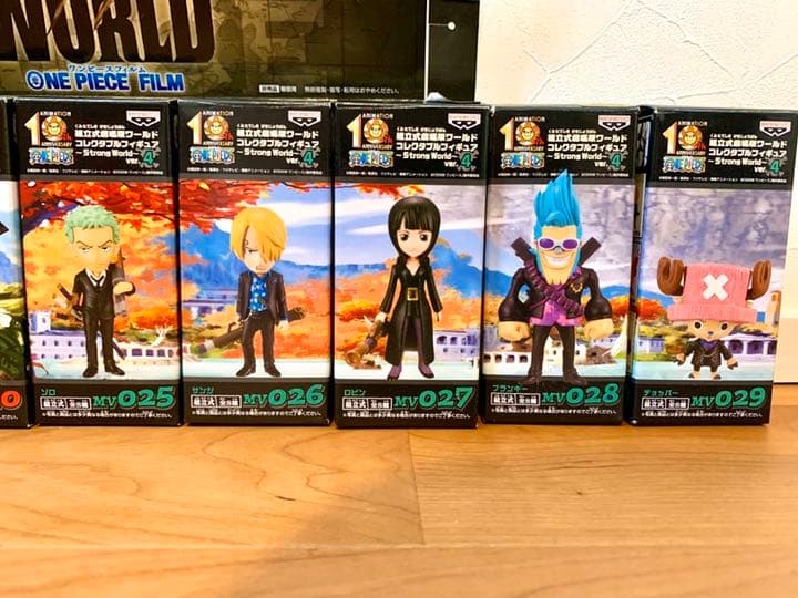 ワンピース　コレクタブルフィギュア　ストロングワールド