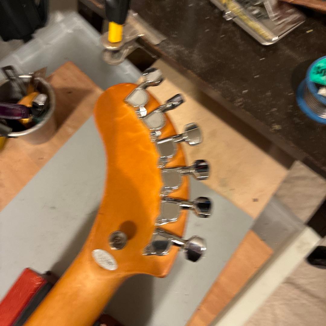 スピーカー内蔵エレキギター グリーン