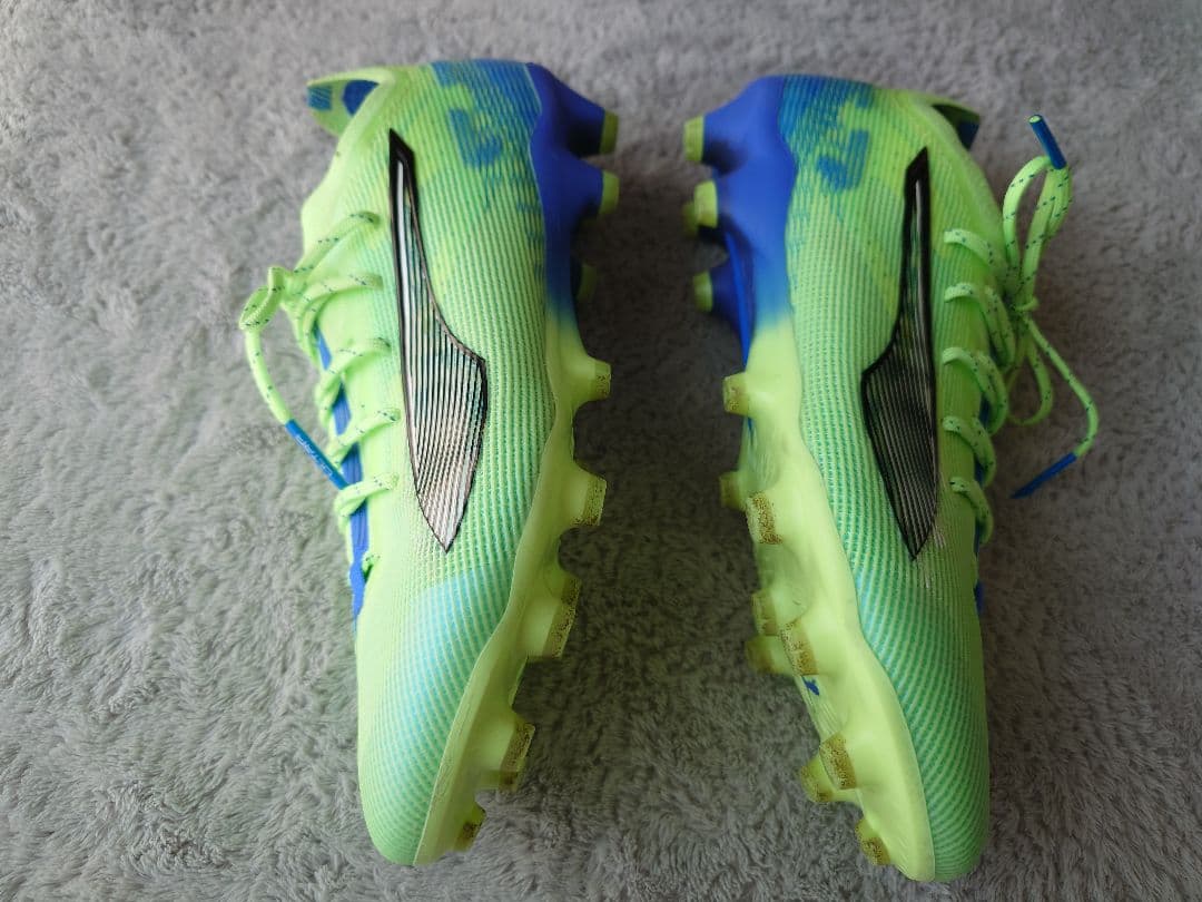 プーマサッカースパイク　ウルトラ 5 アルティメット HG/AG　26.0センチ