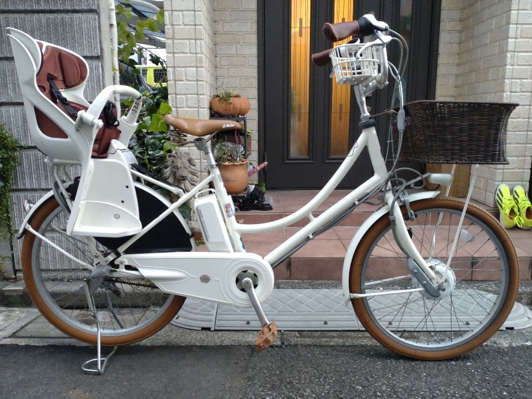 配送可★直接引渡可★カスタム【限定車イルミオILMIO】電動アシスト自転車コンビ