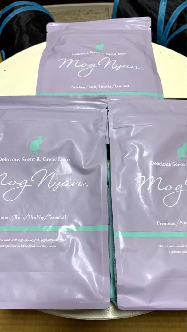 モグニャンキャットフード　３セット！