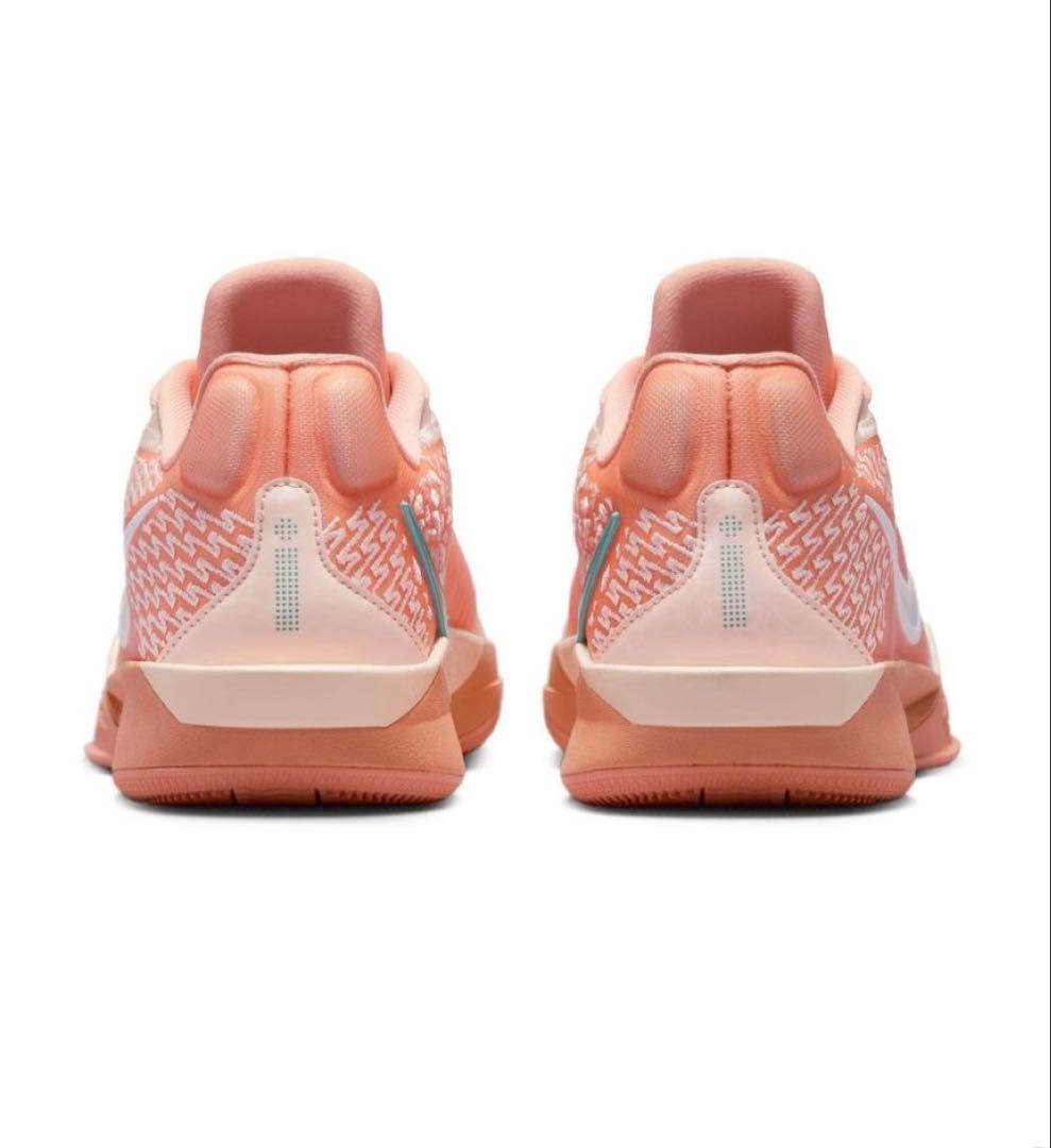 ナイキ ウィメンズ サブリナ 2 25.5㎝