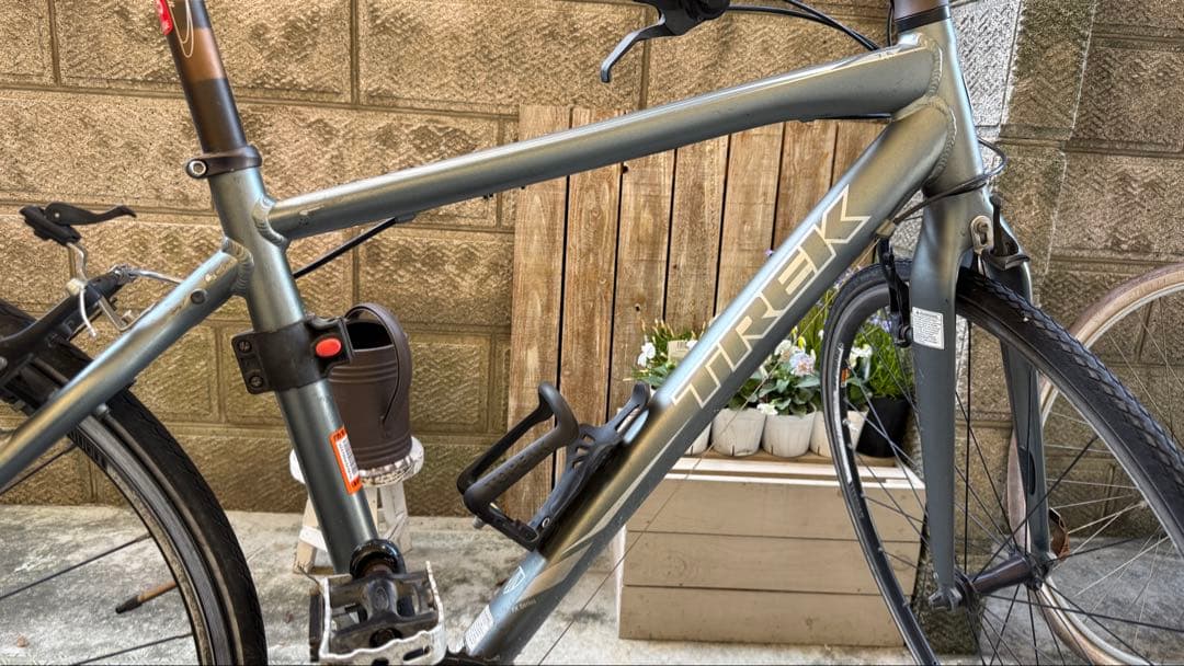 TREKクロスバイク 700C グレー トレック