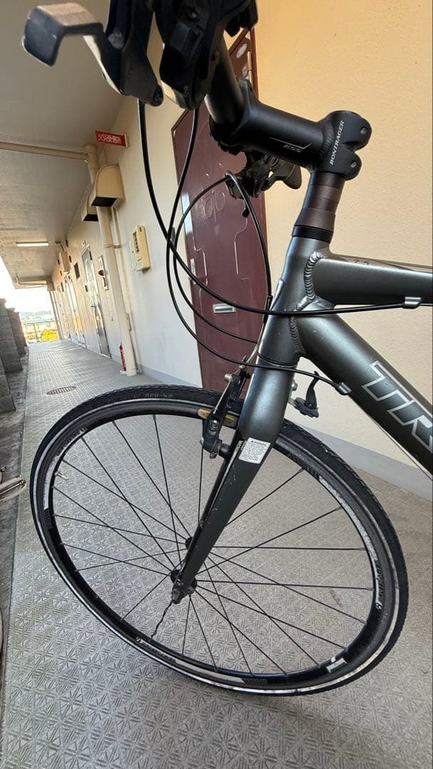 TREKクロスバイク 700C グレー トレック