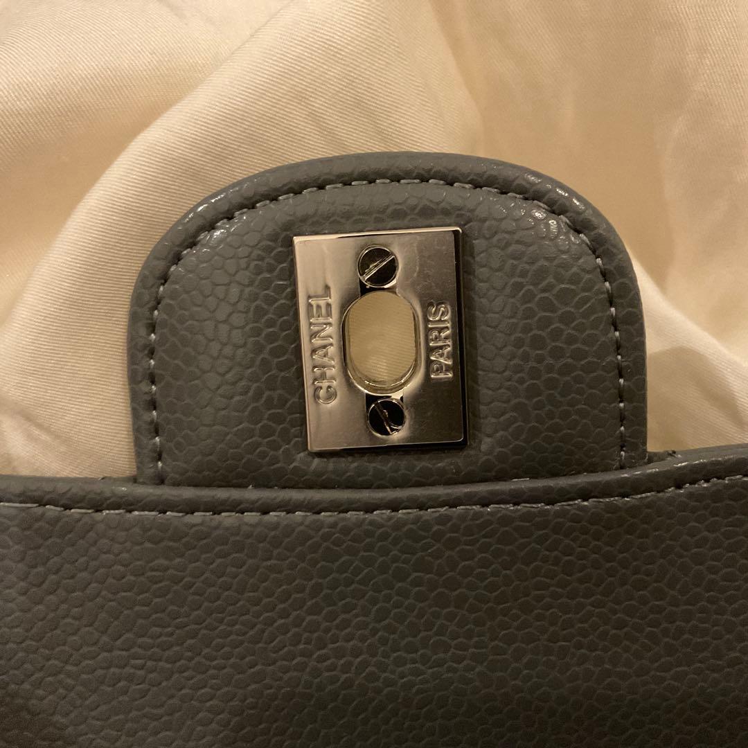 CHANELノベルティ　マトラッセ　キャビアスキングレー