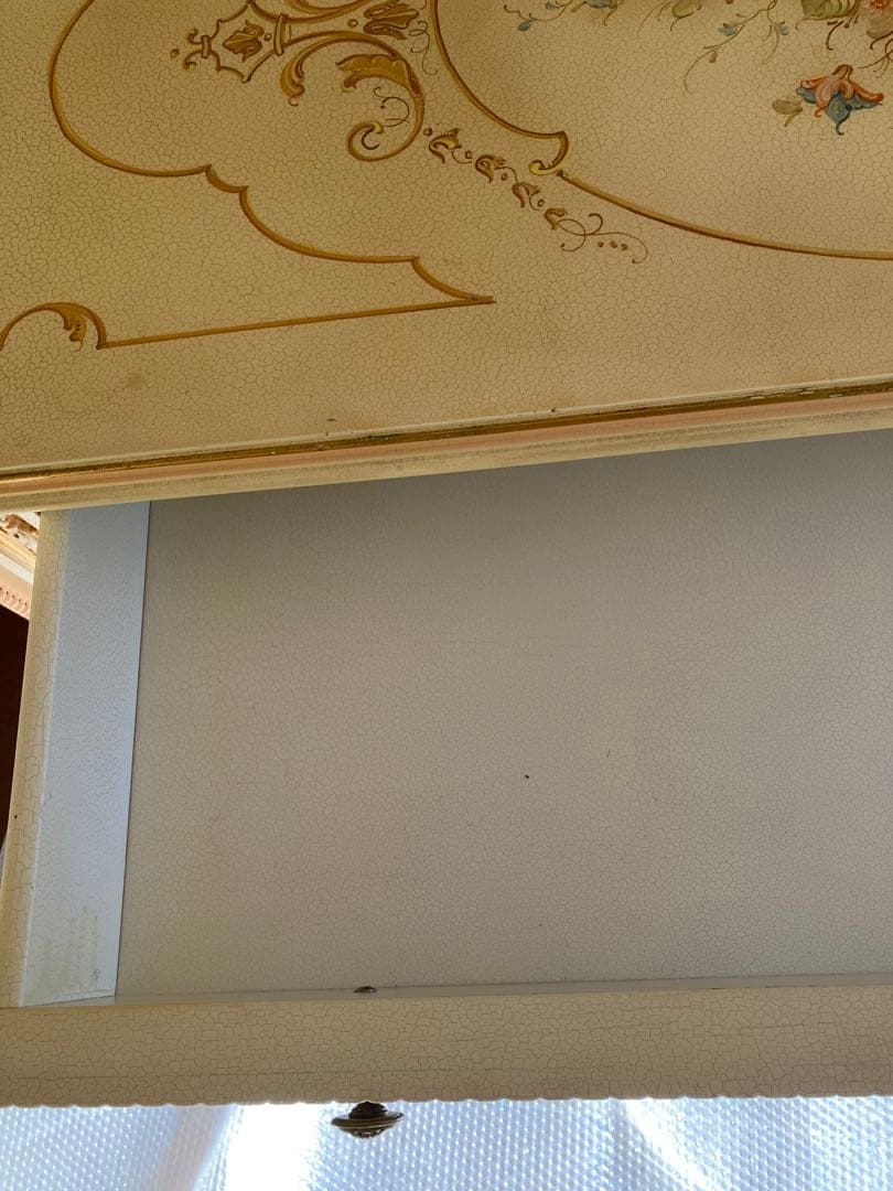 期間限定イタリア製　マリオ　コルチャゴ　サイドボード　中古　ロココ様式　希少