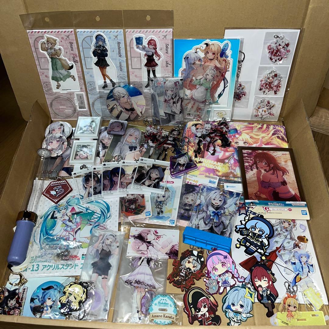 グッズセット(ホロライブ(周年,イベントなど)、イラストレーターなど)
