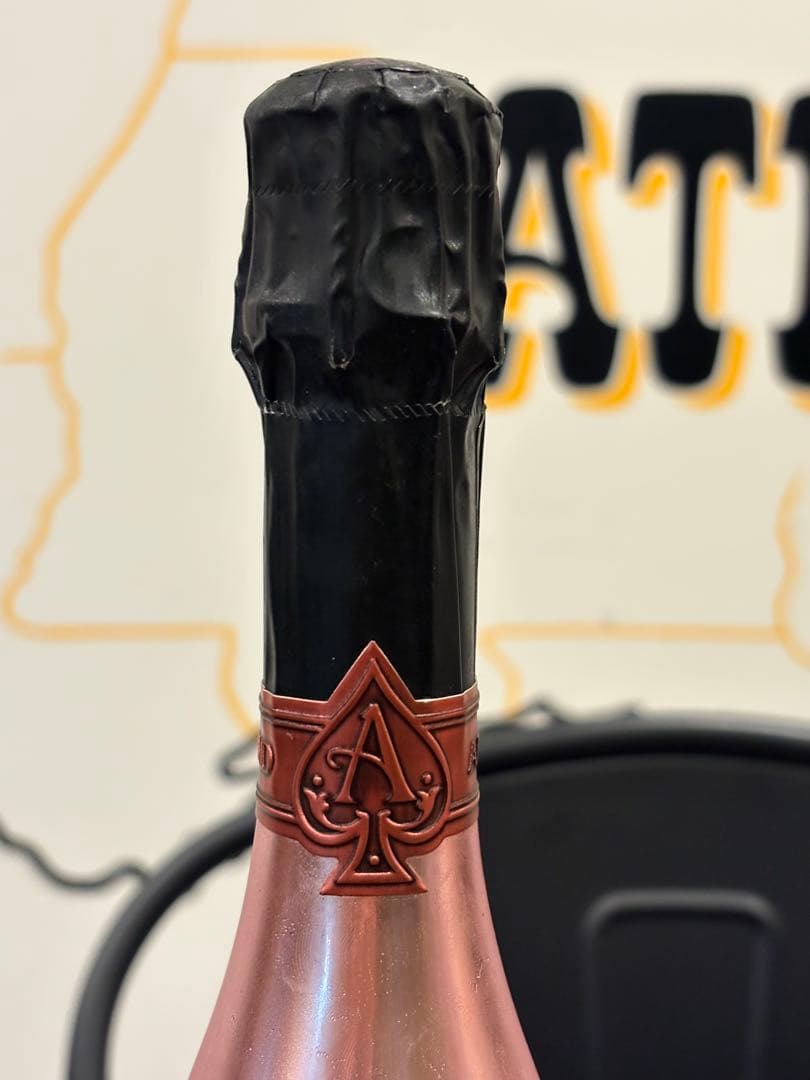 アルマンド ロゼ シャンパン ピンク （未開封）