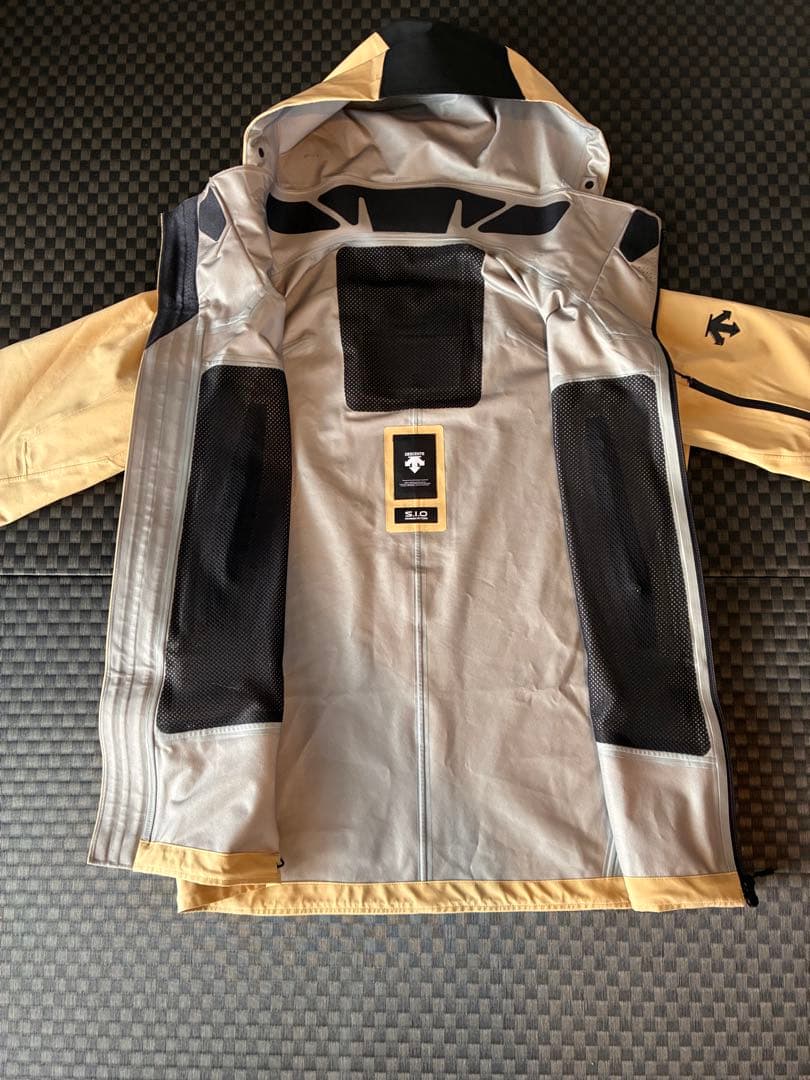 DESCENTE デサント スキーウェア 2023 2024モデル 上下セット