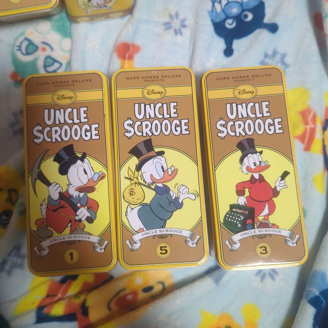 スクルージ☆シリアルナンバー入り フィギュア 缶バッジ