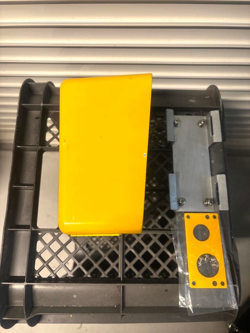 歩行者押しボタン　日本信号株式会社　本物