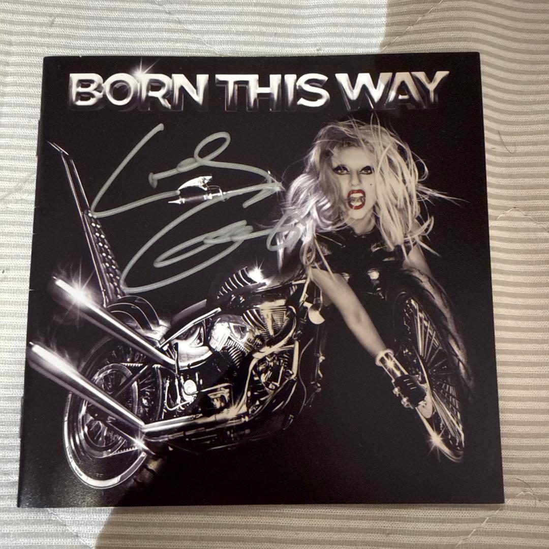 レディー・ガガ　BORN THIS WAY 生サイン入りジャケット