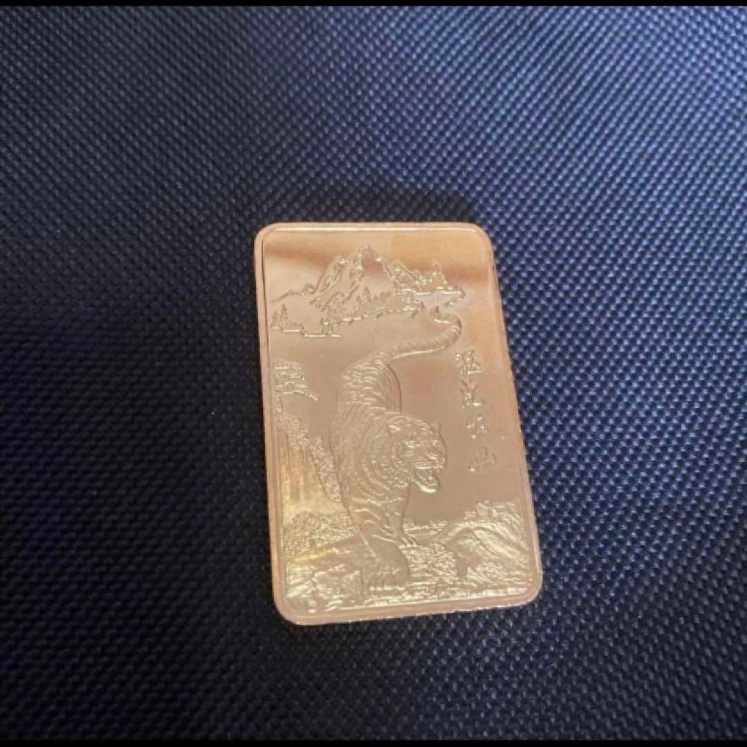勲章　虎　お土産　金色　かっこいい　飾り物　インテリア