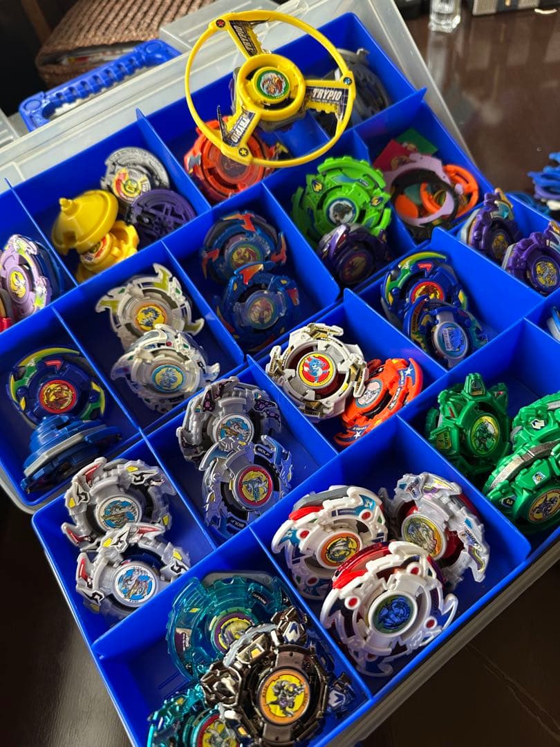 爆転シュート　ベイブレード　公式ボックス2つ付き