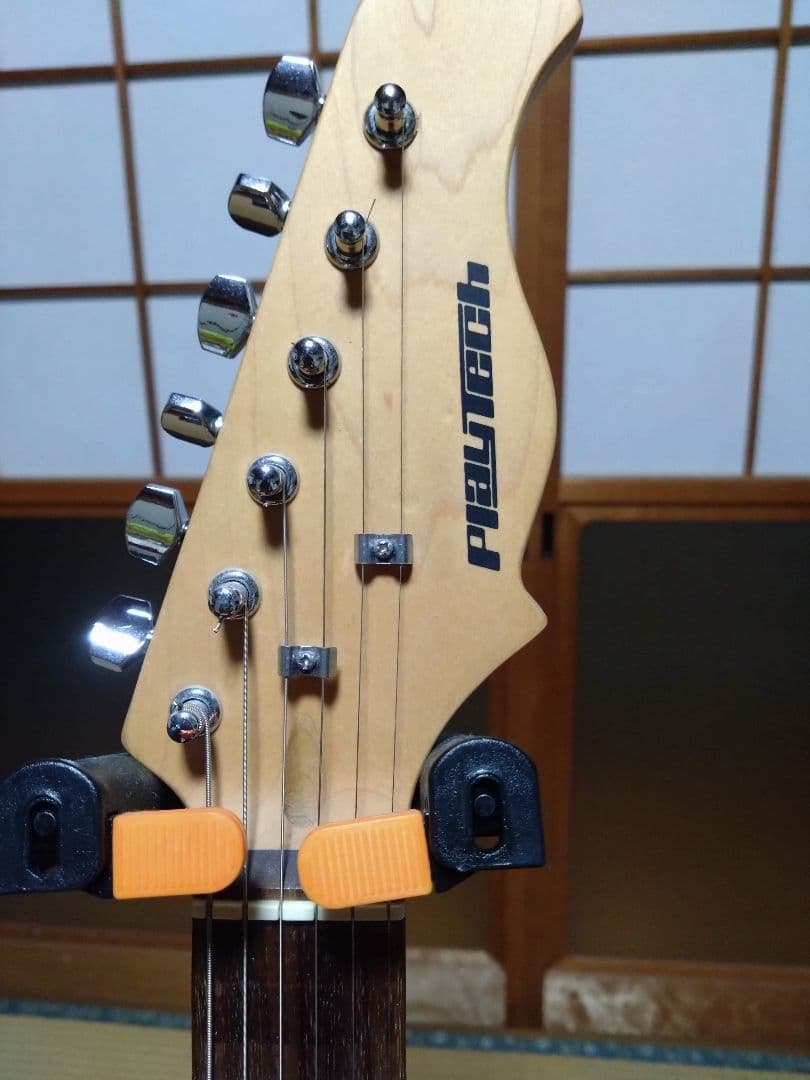 n*h様 プレイテック　ST250II　 ストラトキャスタータイプ ミントグリー