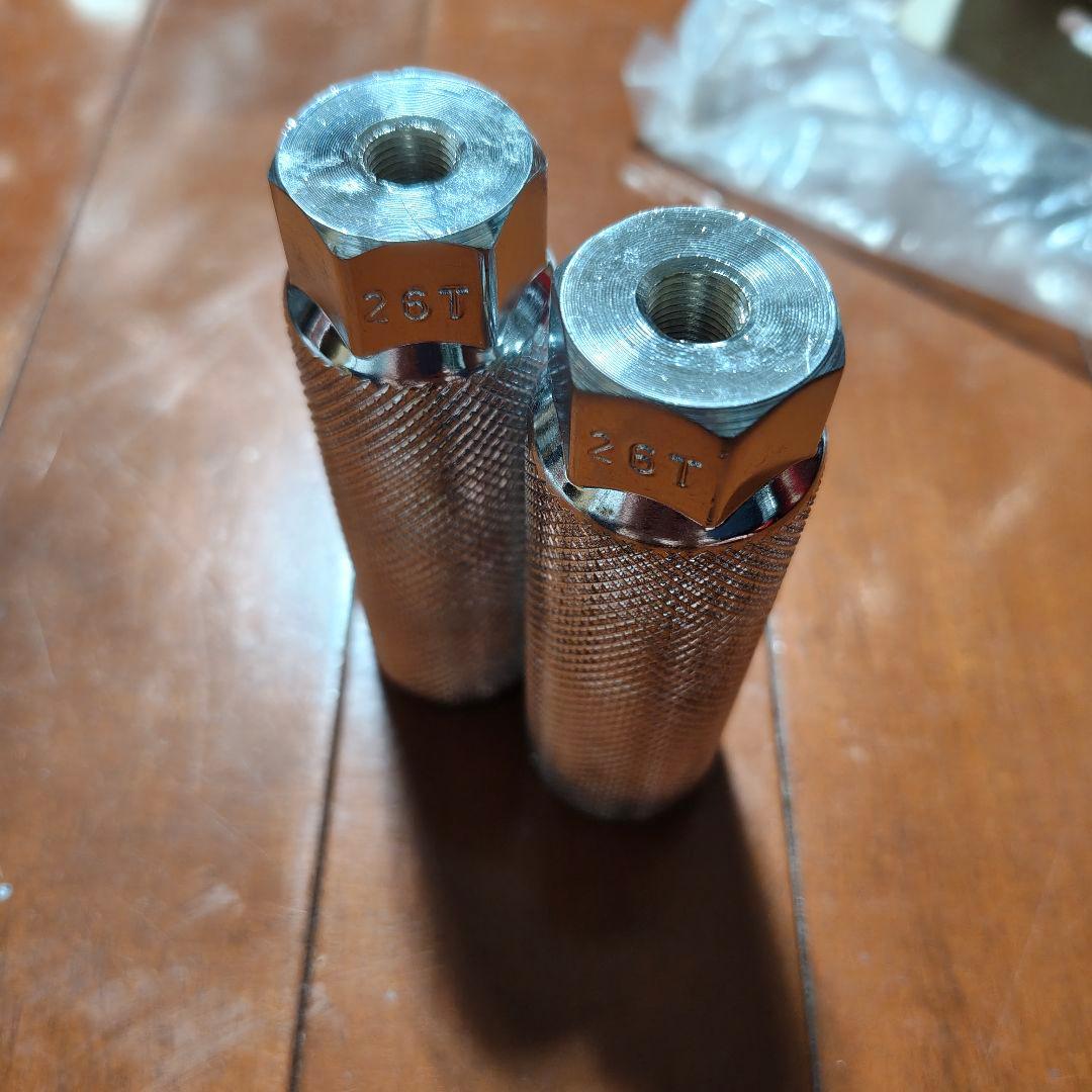 新品デットストック・GT TRII MAXI AXLE PEGS 26T