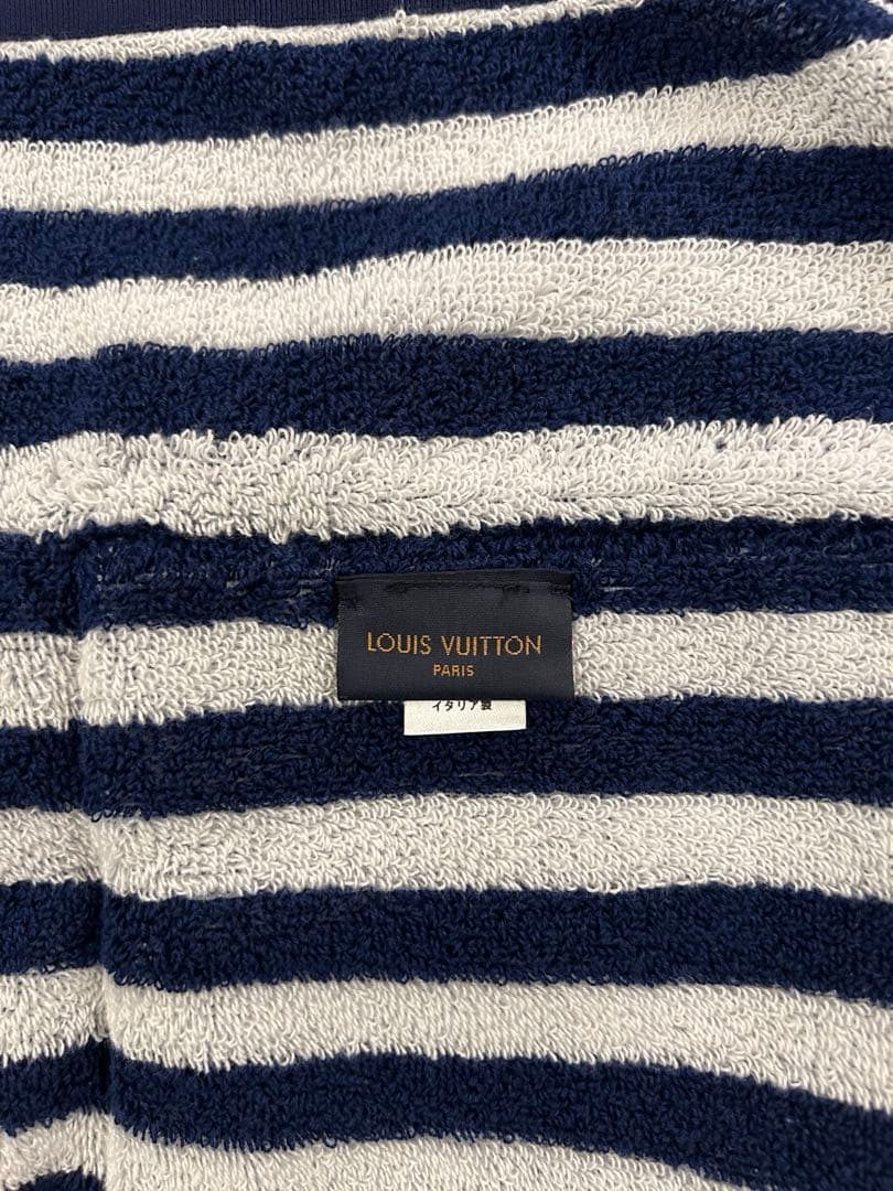 新品未使用　ヴィトンフード付きビーチタオル