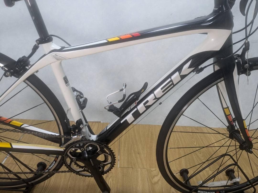 SS★★978 TREK ロードバイク DOMANE4.3 ブラックパール