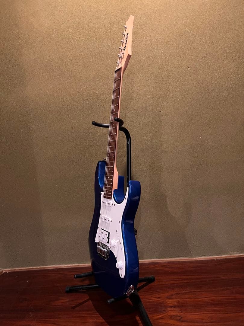Ibanez エレキギター ブルーメタリックSSHピックアップ