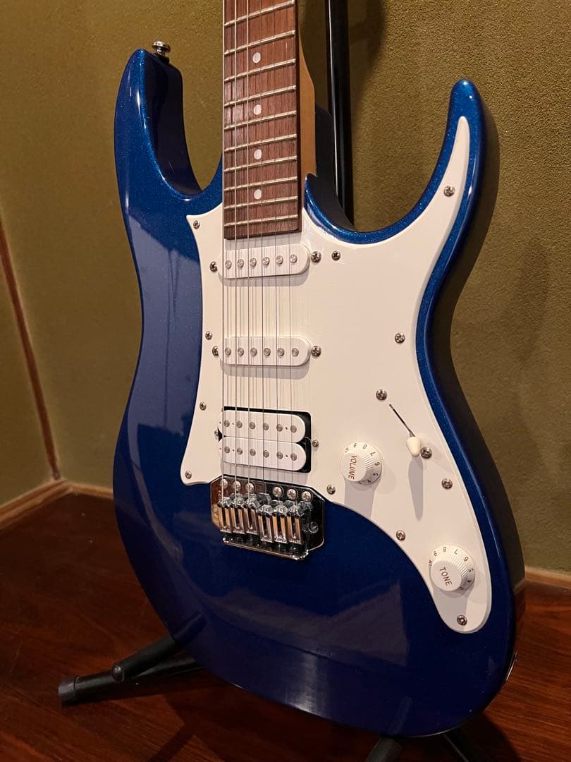 Ibanez エレキギター ブルーメタリックSSHピックアップ