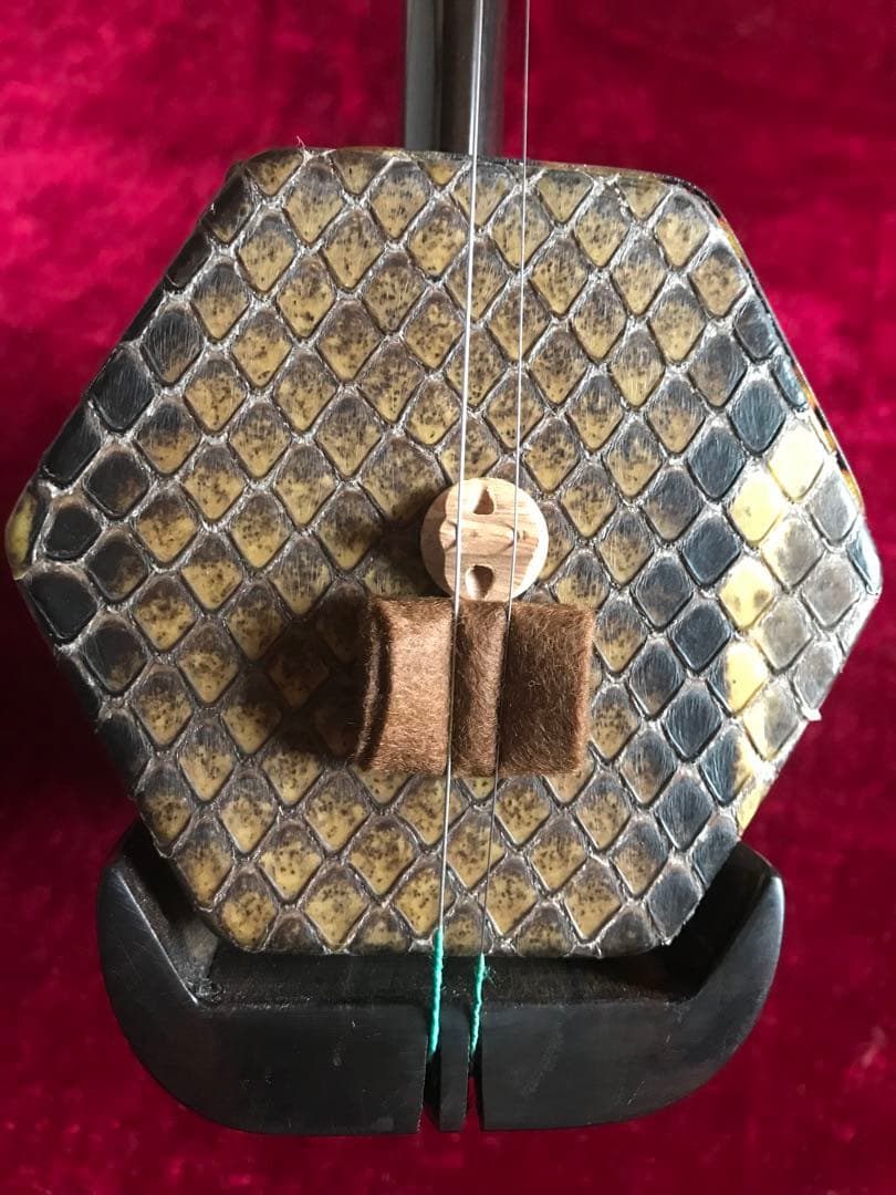 格安・二胡★上級紅木★錦蛇皮★古月琴坊★十年保証★必需品揃い★100％評価