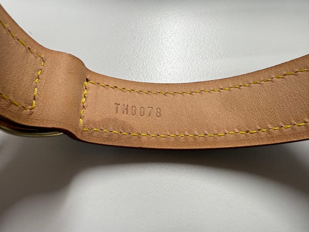 ななLouis Vuitton レザー首輪 ブラウン